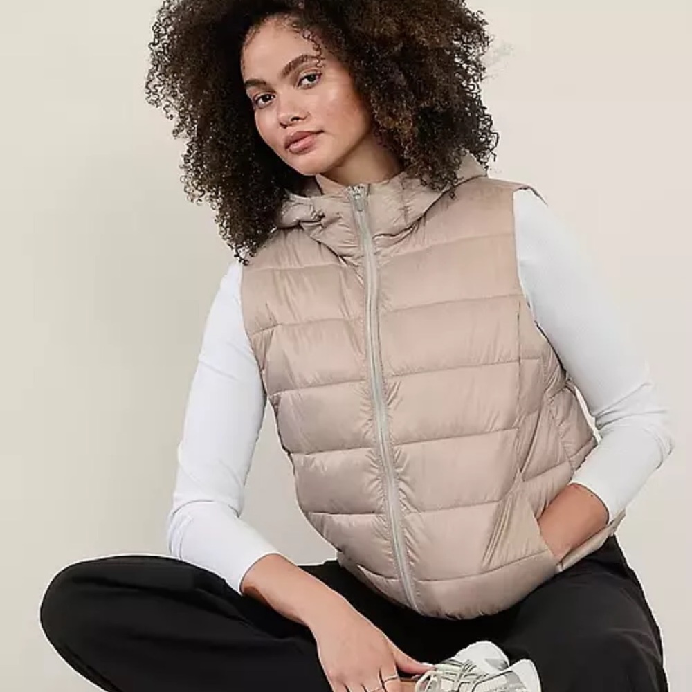 NWT Athleta Aire Puffer Vest - Picture 7 of 7